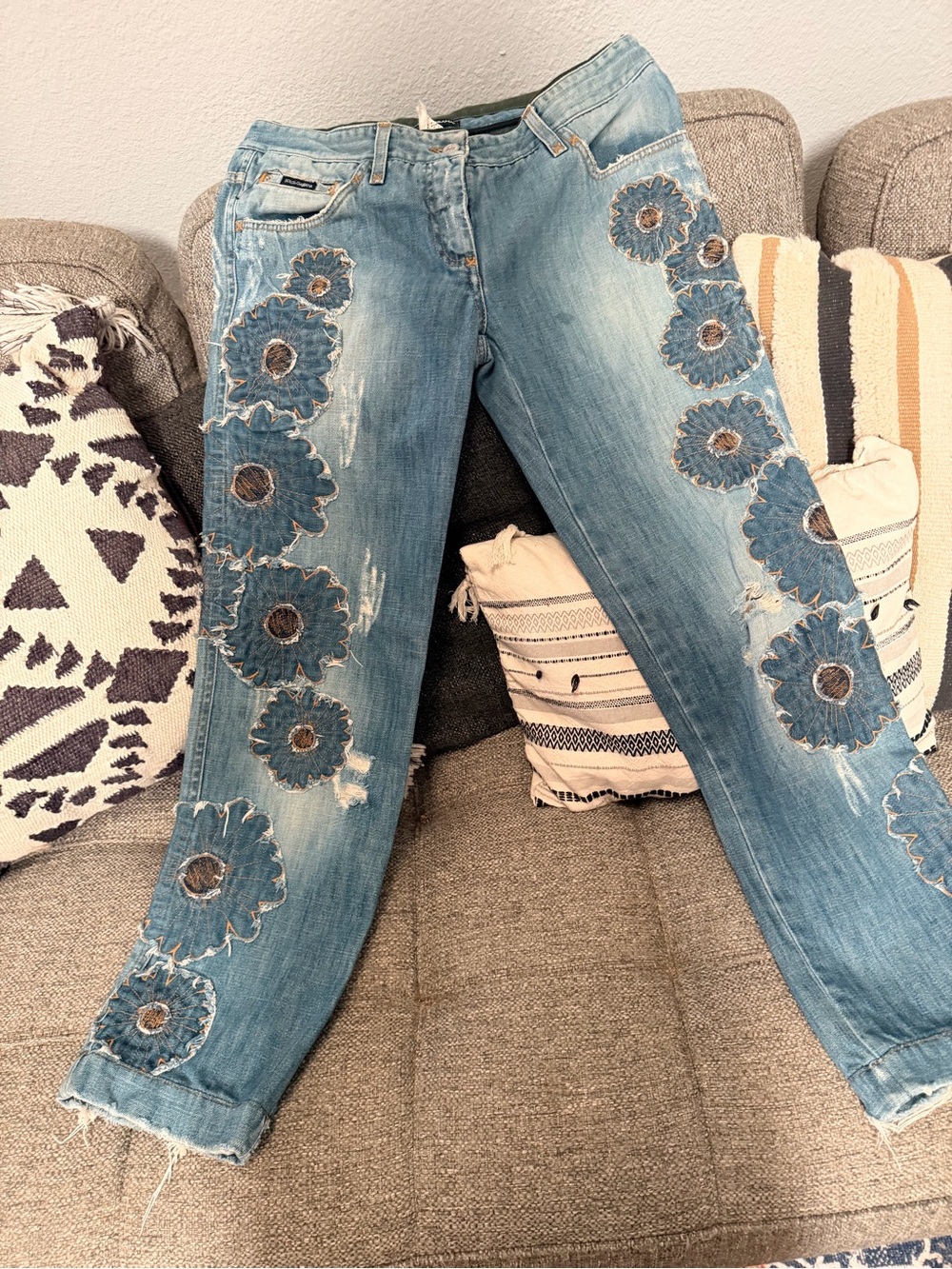 Dolce & Gabbana Light Blue distressed Jeans. - Picture 4 of 6